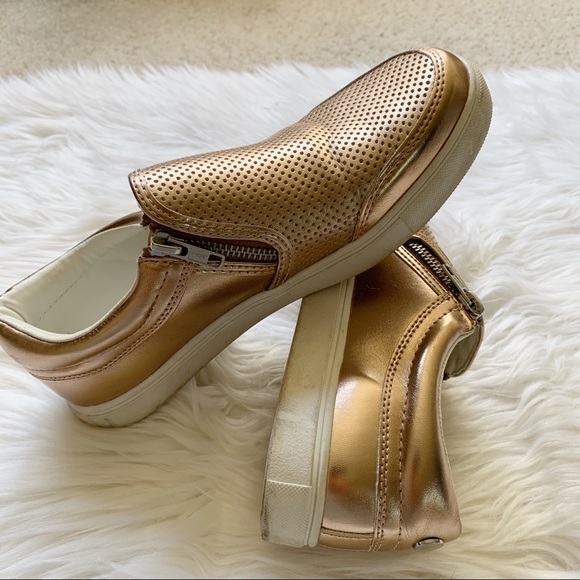BRASH | Gold metallic slip on sneakers - Picture 6 of 13